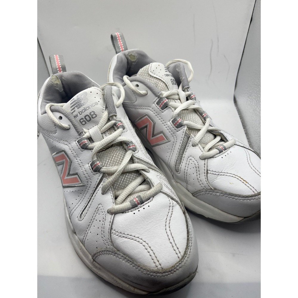 New Balance 608v5 Women's White Pink Lace Up Athletic‎ Shoes Size 7